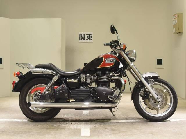 Triumph Speedmaster 900i