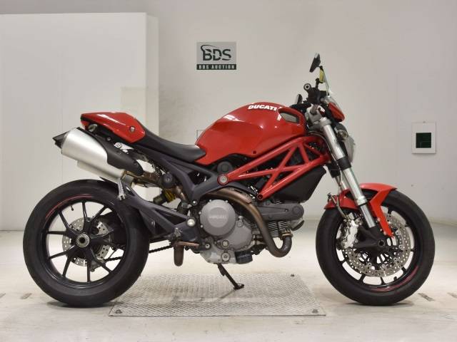 Ducati Monster 796