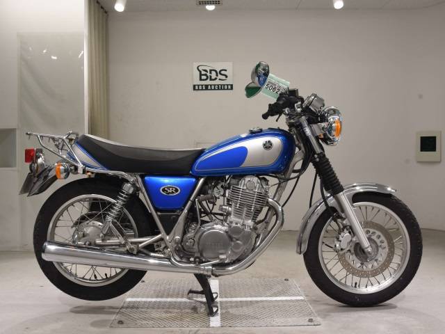 Yamaha sr400