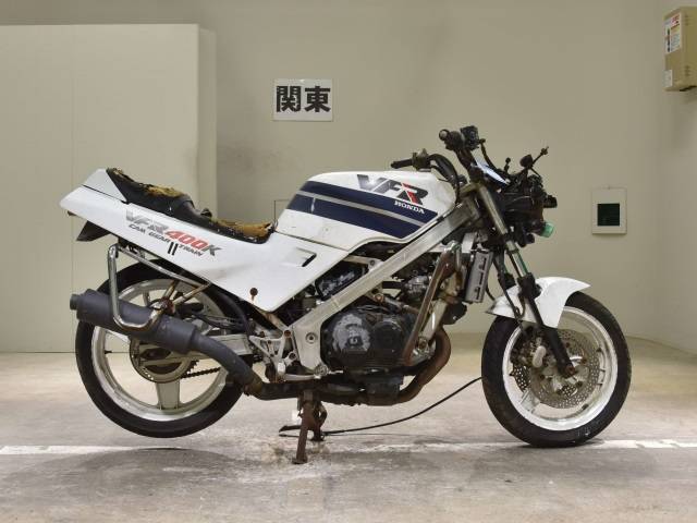 Мотолайф мотоциклы из японии. Honda VFR 400k nc21. VFR 400 nc21. Honda VFR 400. Honda VFR 400k NC 13.