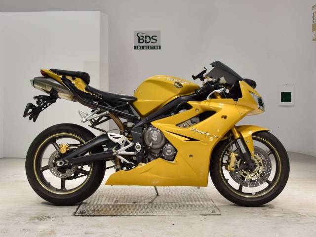 Triumph Daytona 675