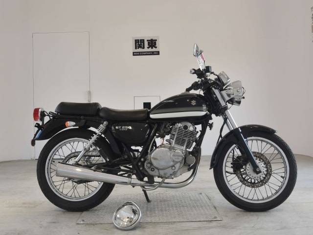Мотоцикл Suzuki ST 250E 2004 обзор