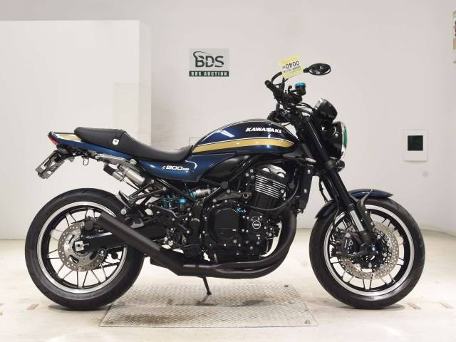 Kawasaki Z900RS 2021 год