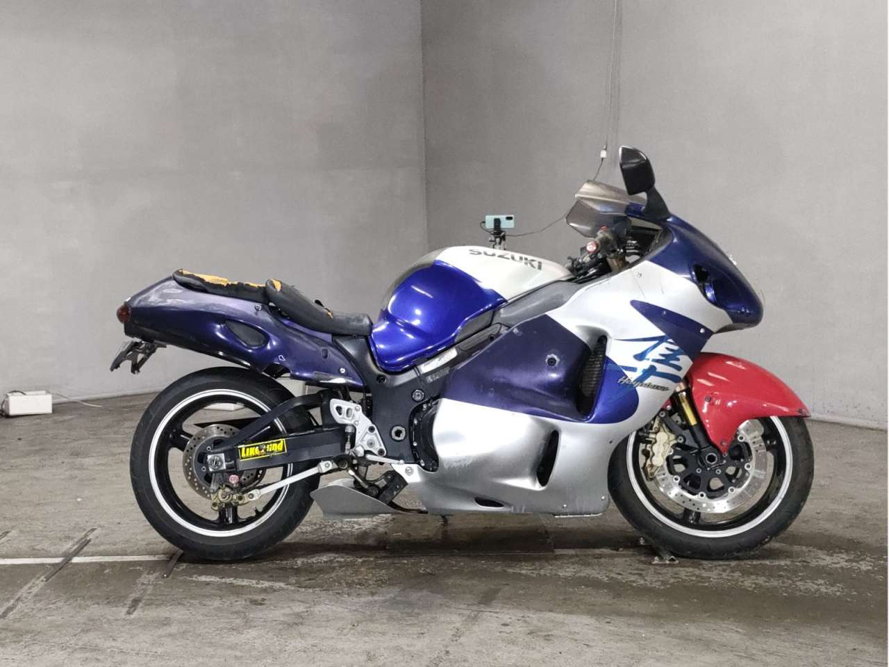 Gsx1300r Night