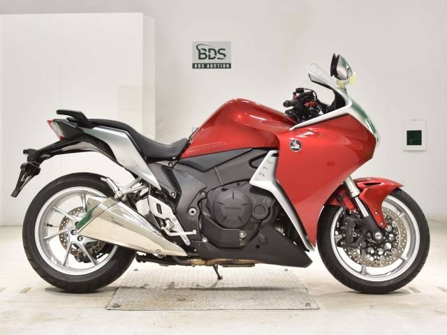 Honda VFR1200F 2011 год