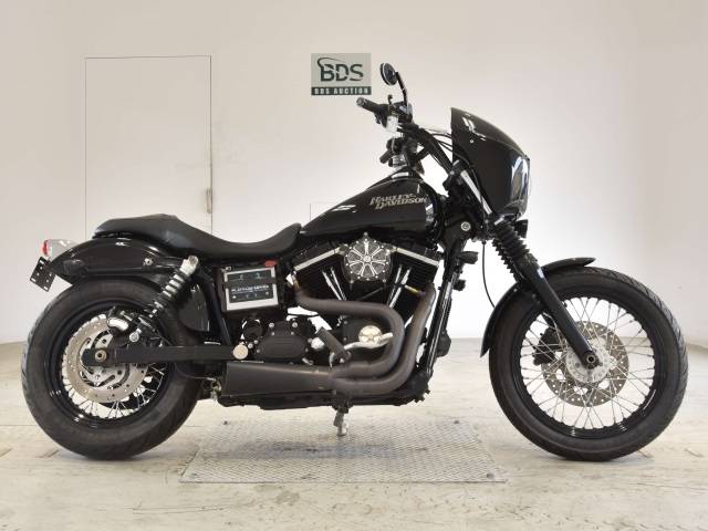 Harley Davidson Deluxe flstn1580