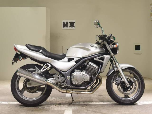 Kawasaki balius zr250